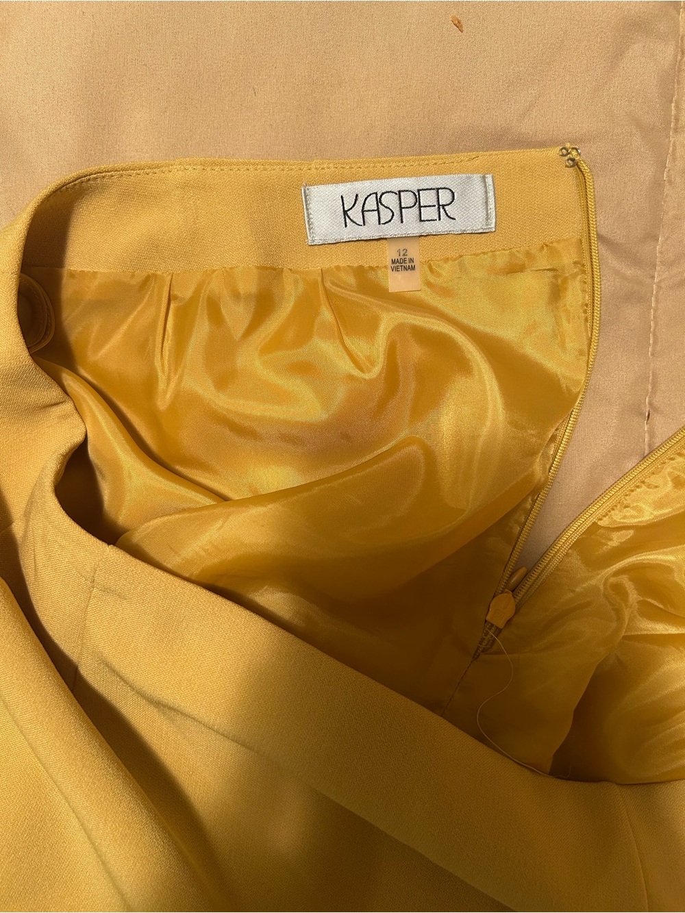 Kasper Yellow Pencil Skirt - Picture 3 of 3